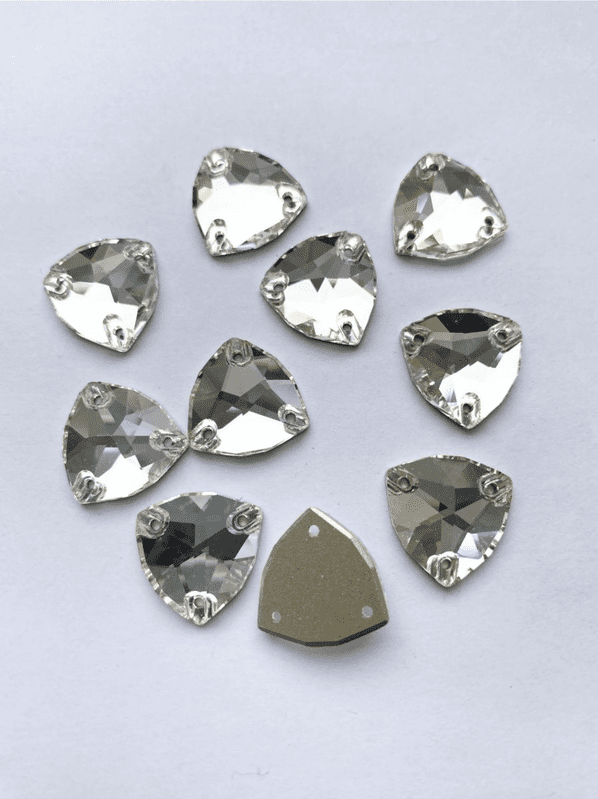 Стразы пришивные Fat triangle триллианты Crystal clear 16*16 mm 9 шт