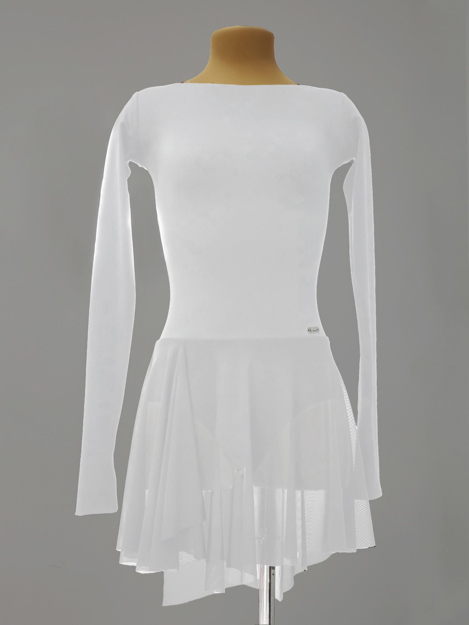 Платье для фигурного катания «Белое с телесной спинкой»